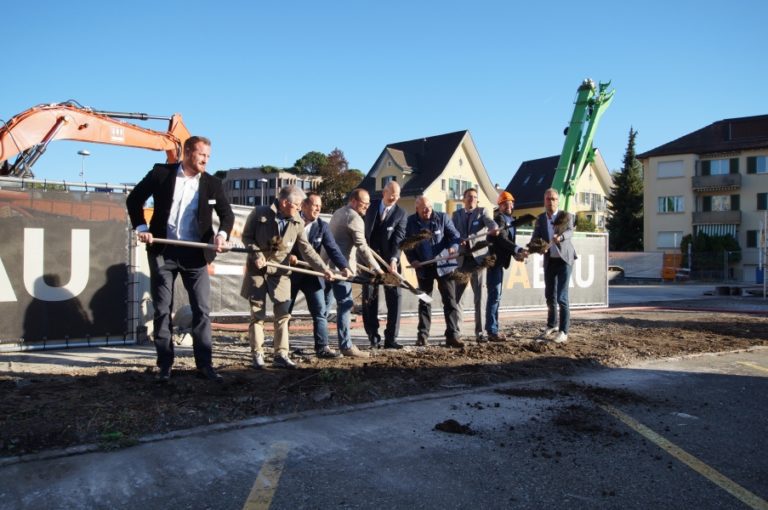 Ein Neubau aus Bronze als Begegnungsort